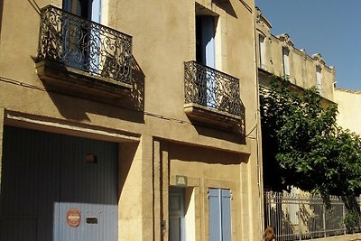 Altes Weinlagerhaus mit Terrasse und Garten