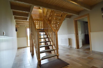Schönes Chalet mit Whirlpool und Sauna in...