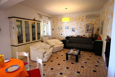 Gemütliches Ferienhaus in Ricadi am Meer