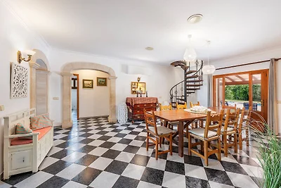 Schöne Villa in der Nähe des Zentrums von...