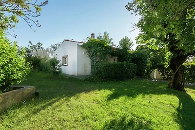 Moderna casa vacanze con piscina