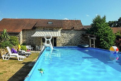 Gemütliches Ferienhaus in Marsac mit Pool