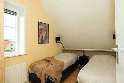 Villa in Andijk mit Whirlpool und Garten