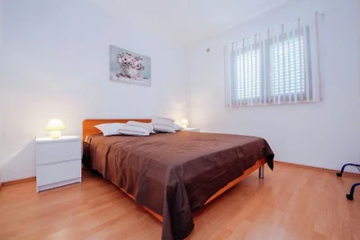 Ferienwohnung am Strand in Starigrad