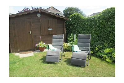 Holiday house in Ouddorp with Swimming Pool