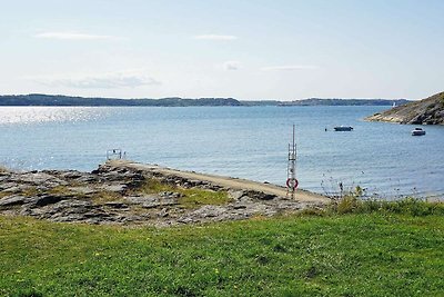 2 person holiday home in LYSEKIL