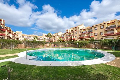 Serene Holiday Home in Huelva con Balcone