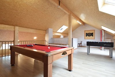 Komfortables Ferienhaus mit Sauna in Bastogne