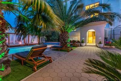 Bračić Premium Apartments with Outdoor Pool a...