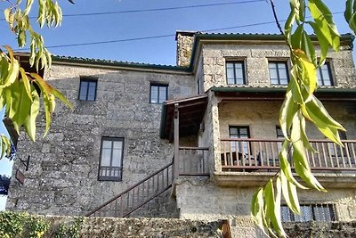 Wohlhabendes Herrenhaus in Cerdedo mit privat...