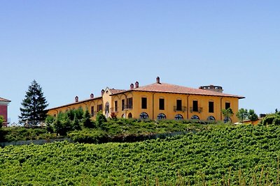 Fabulous Mansion in Nizza Monferrato with Swi...