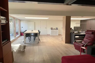 Ferienhaus mit Pool und großem Garten