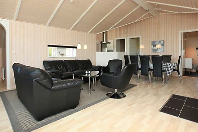 8 Personen Ferienhaus in Hejls