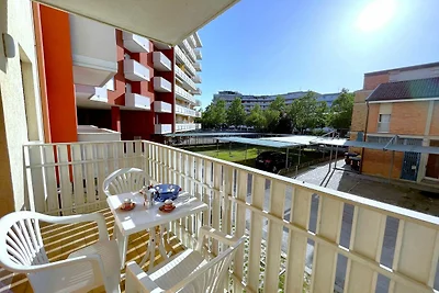 Appartement in Caorle bij Strand en Zwembad