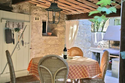 Wunderschöne Villa in Viens mit Swimmingpool