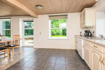 12 Personen Ferienhaus in Bredebro-By Traum