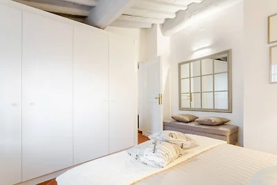 Penthouse-Apartment mit privatem Garten