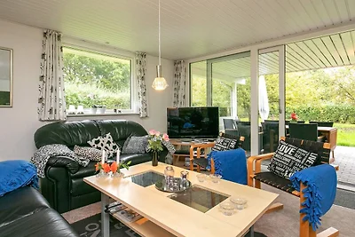 8 Personen Ferienhaus in Humble