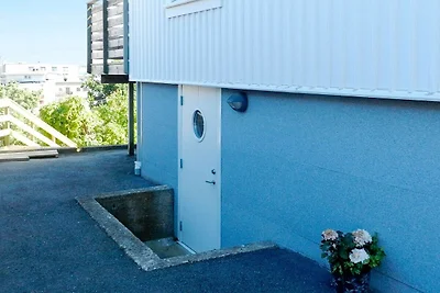 5 persone case ad LYSEKIL