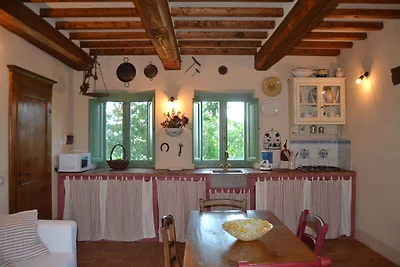 Caratteristico cottage con piscina privata