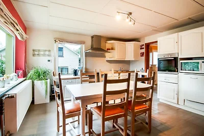Ruhiges Ferienhaus mit Garten