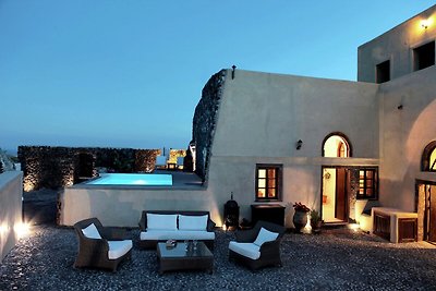 Komfortable Villa in Megalochori Santorini mi...