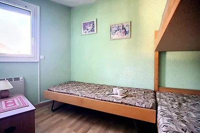 Geräumiges Apartment · Direkter Zugang zur Sk...
