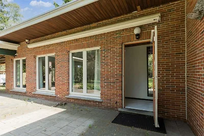 Charmantes Chalet mit riesigem Garten im grün...