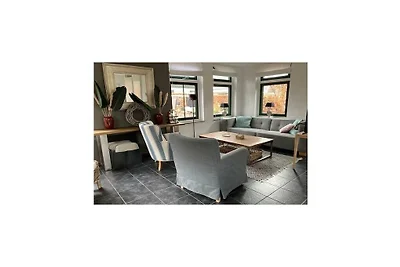Ferienhaus in Schoorl mit Terrasse