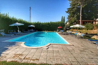 Casolare a Gualdo Cattaneo con piscina
