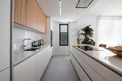 Villa in Marbella met Uitzicht op Golf