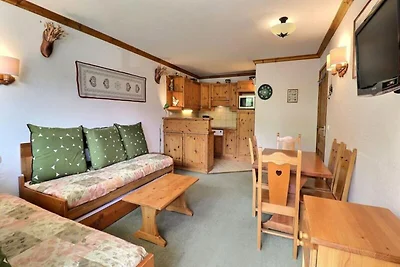 HELLE UND WARME WOHNUNG, MERIBEL LABEL