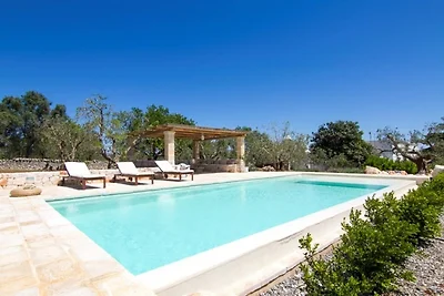 Villa im Itria-Tal mit Infinity-Pool