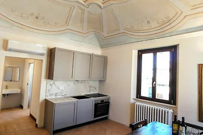 Wohnung in einem Dorf mit Swimmingpool