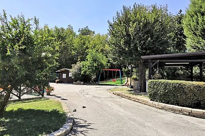 Geräumige Villa in Tavullia mit Swimmingpool