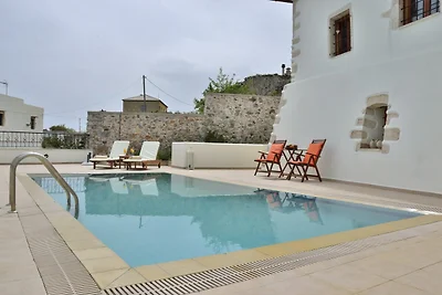 Villa in Kefalas mit privatem Pool