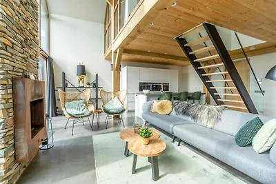 Stilvolle Übernachtung mit Whirlpool und stim...