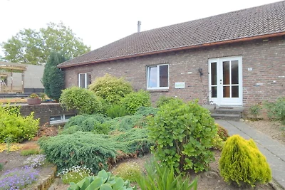 Modernes Ferienhaus in mit Swimmingpool