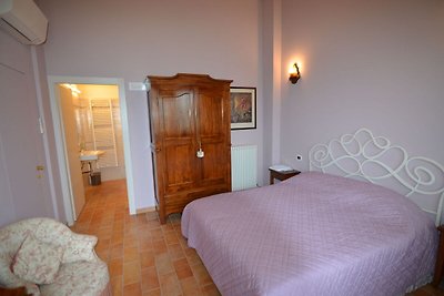 Apartment in a winery in the countryside with...