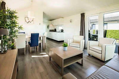 Modern chalet met vaatwasser in Noordwijk