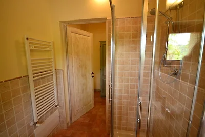 Wohnung in einem Ferienhaus mit Pool
