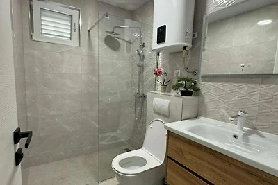 Apartment & Rooms Papa - Two Bedroom Apartmen...