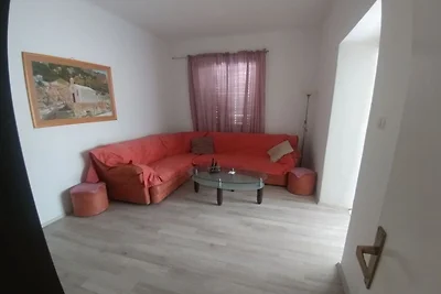 Four Bedroom Holiday Home With Terrace & Sea...