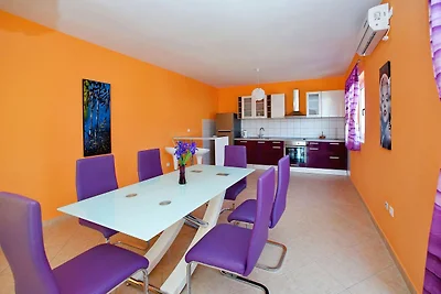 Appartamento moderno a Bibinje con piscina