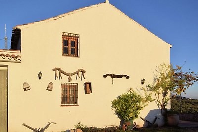 Bequemes Cottage in Periana mit Schwimmbad