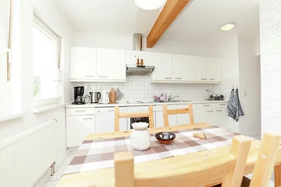 Ferienwohnung in Densberg mit Terrasse