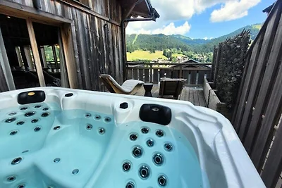 Chalet in Les Gets mit Whirlpool und Sauna