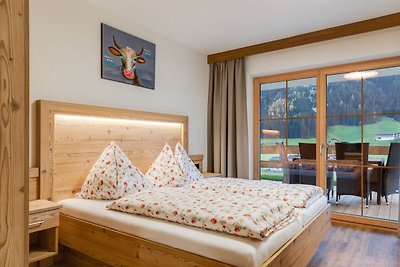 Gorgeous Apartment in Königsleiten with Sauna