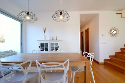 Villa Ponent an der Costa Brava mit drei...