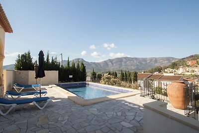 Atemberaubendes Ferienhaus mit eigenem Pool i...